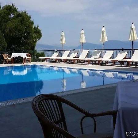 Aliki Hotel Nikiana