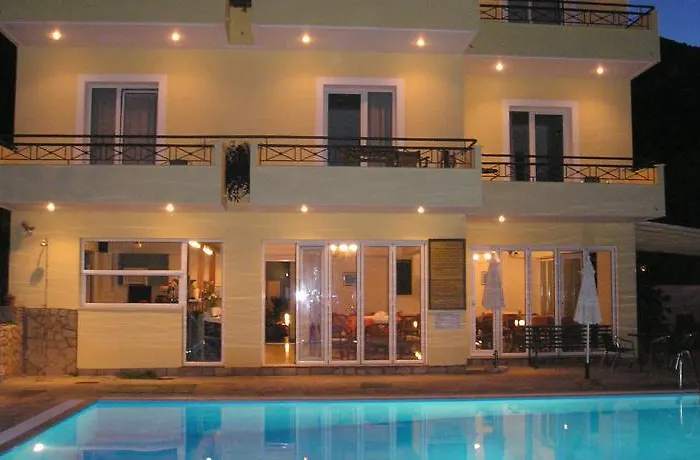 Aliki Hotel 4*