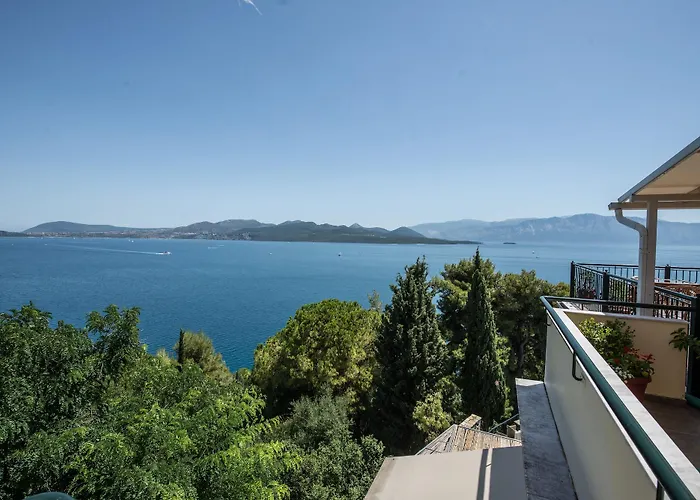 Aliki 4*