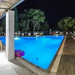 Aliki 4* Nikiana