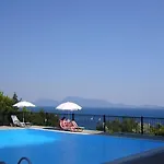 Aliki Nikiana