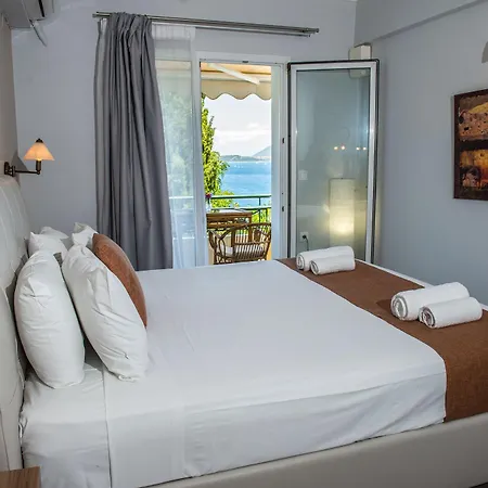Aliki Hotel 4*