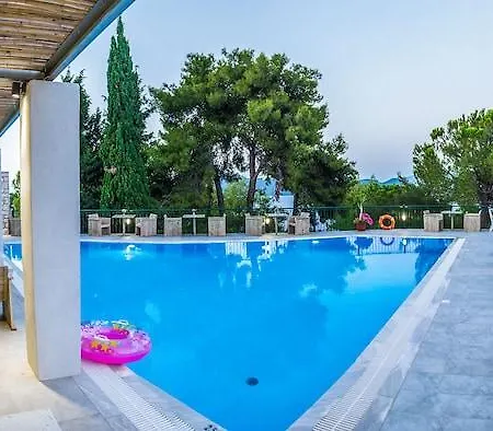 Aliki Hotel