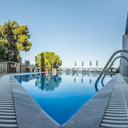 Szálloda Aliki Nikiána