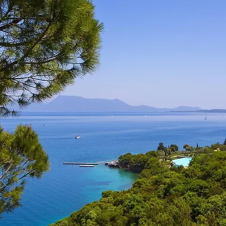 Aliki 4*